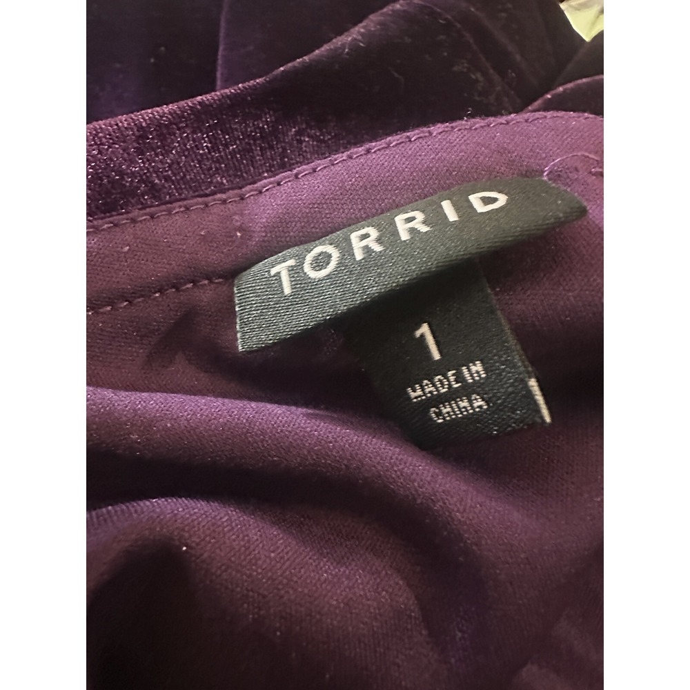 *Flawed Torrid Mini Velvet Cold Shoulder Surplice Dress Purple Size 1X No Tie - Picture 10 of 16
